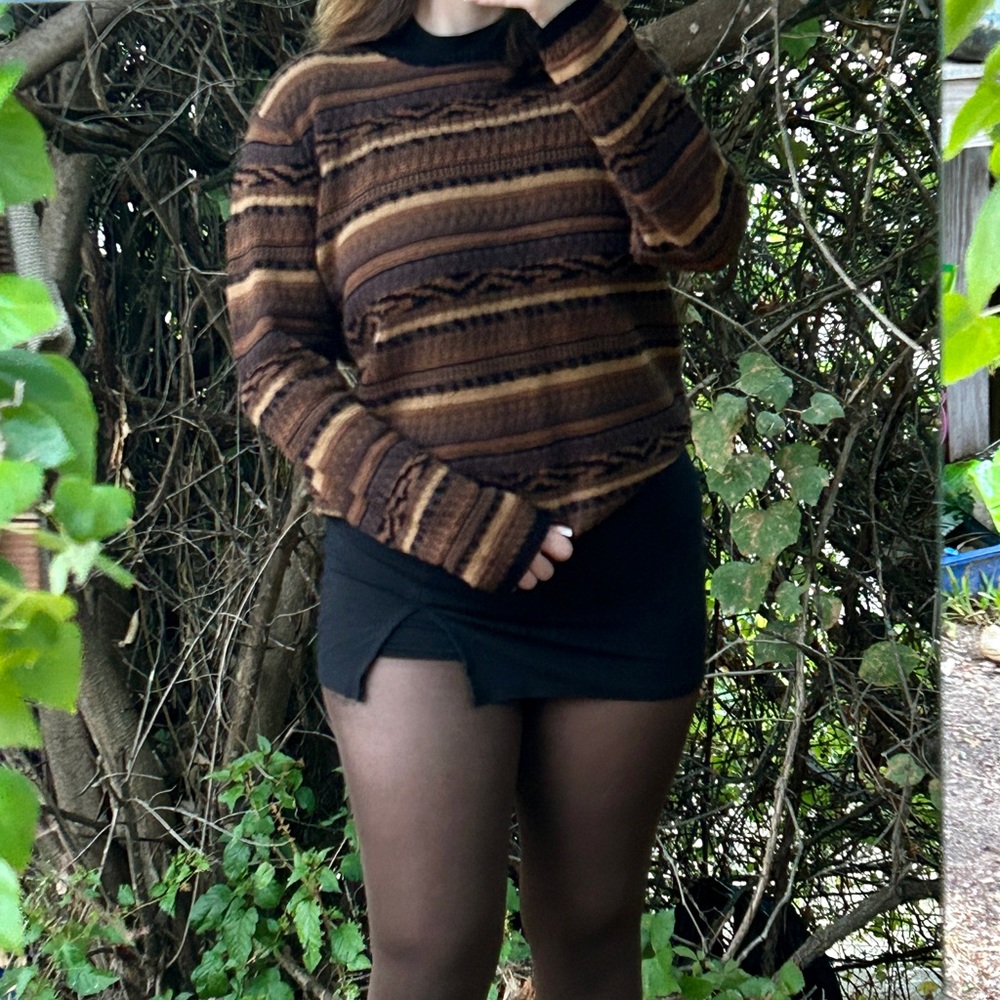 Vintage Jones New York black/brown/beige striped fall sweater